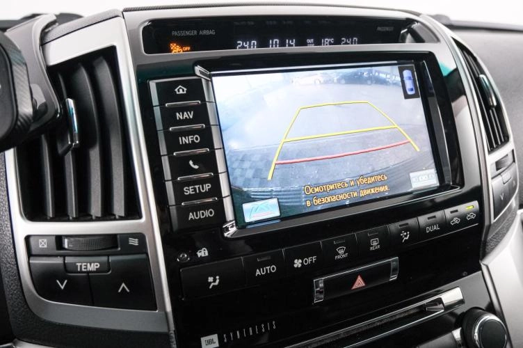 Toyota Land Cruiser 15 из 26