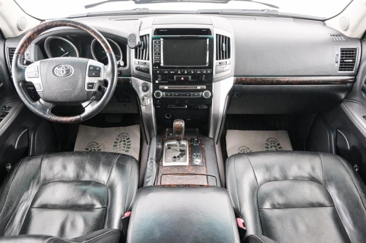 Toyota Land Cruiser 10 из 26