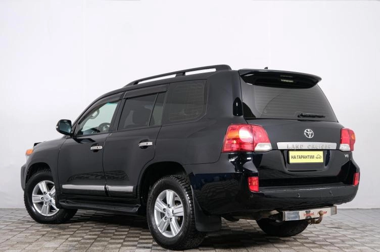 Toyota Land Cruiser 4 из 26