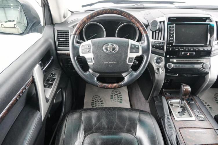Toyota Land Cruiser 14 из 26