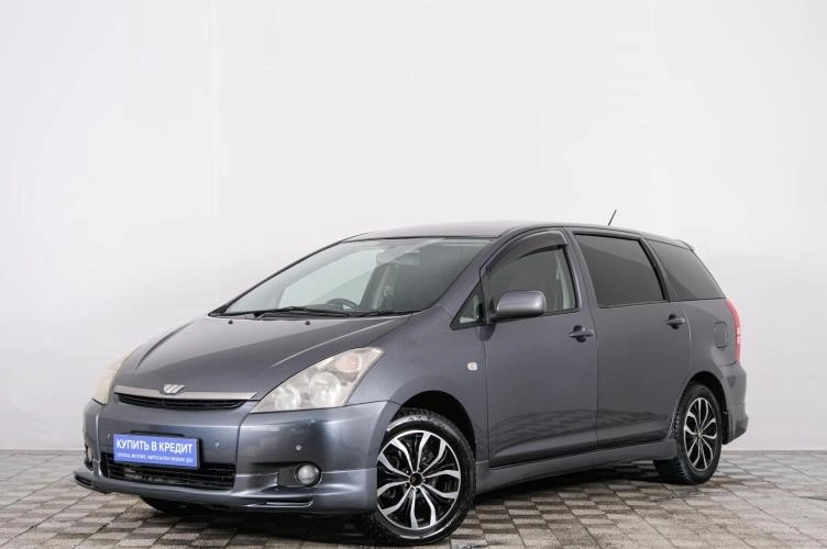 Toyota Wish 3 из 5