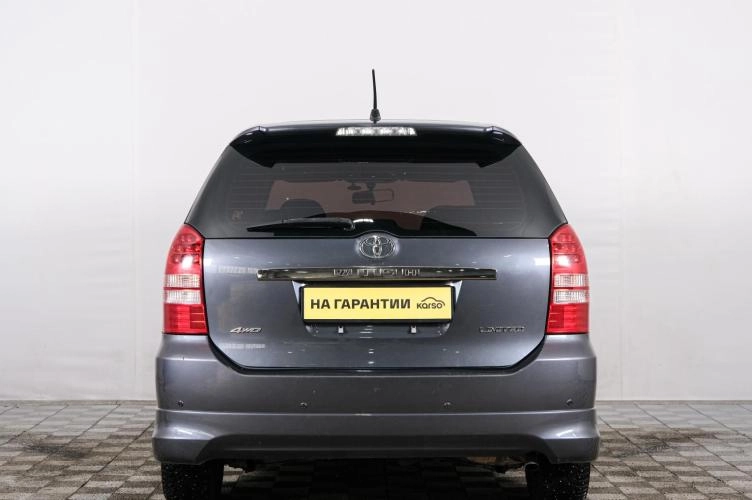 Toyota Wish 5 из 5
