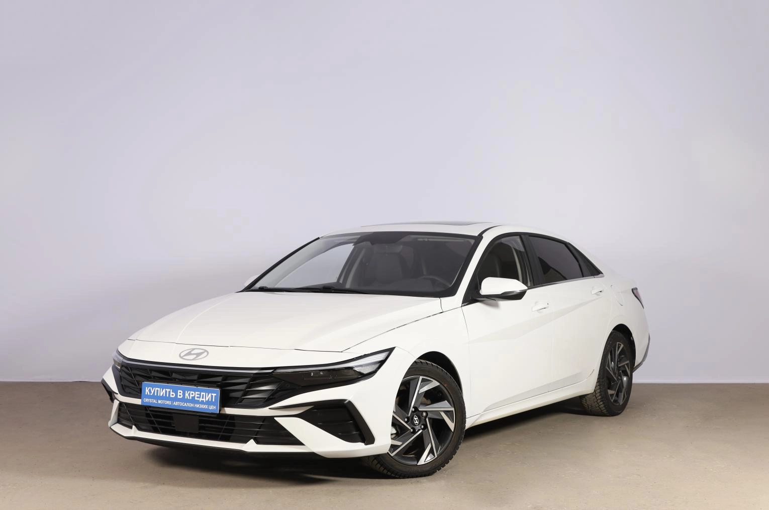 Hyundai Elantra 3 из 18