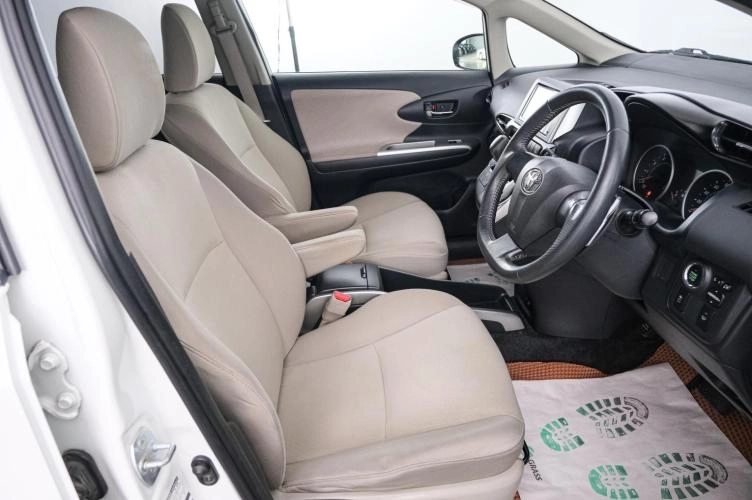 Toyota Wish 7 из 23