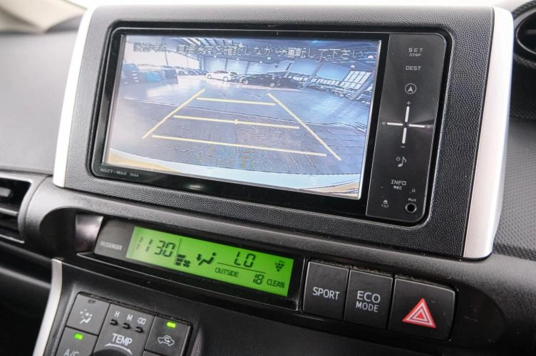 Toyota Wish 15 из 23