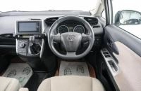 Toyota Wish 14 из 23