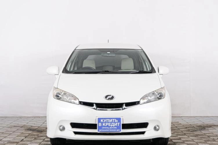 Toyota Wish 2 из 5