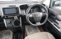 Toyota Wish 9 из 23