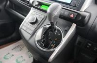 Toyota Wish 16 из 23