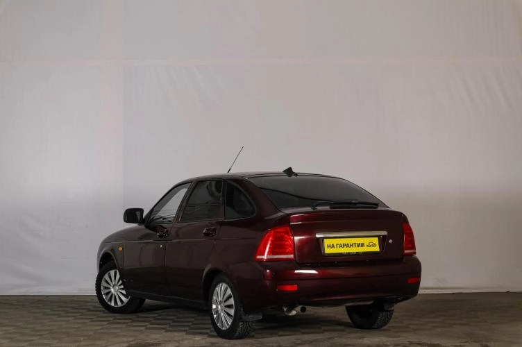 ВАЗ (LADA) Priora 4 из 6