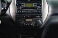 Toyota RAV4 13 из 16