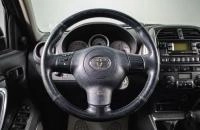 Toyota RAV4 10 из 16