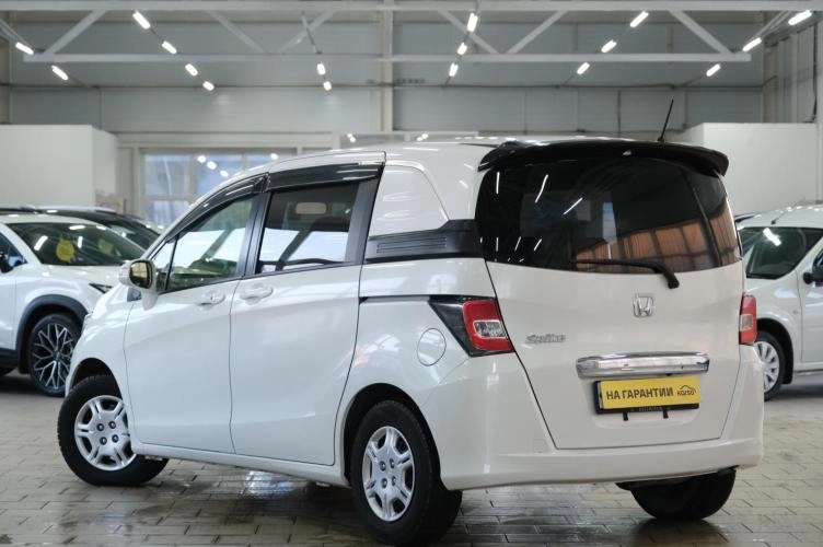 Honda Freed 4 из 5