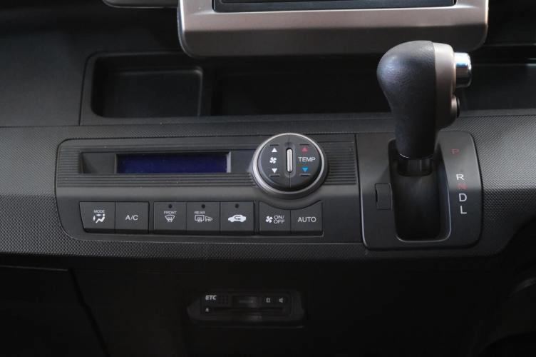 Honda Freed 15 из 21