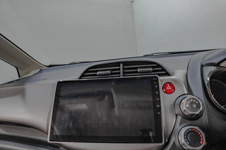 Honda Fit 13 из 18