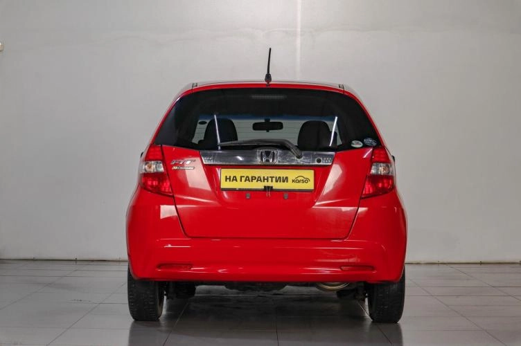 Honda Fit 5 из 6