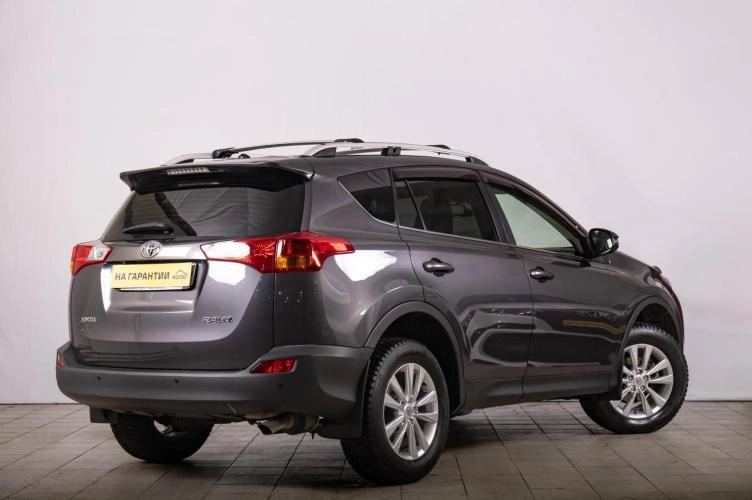 Toyota RAV4 6 из 6