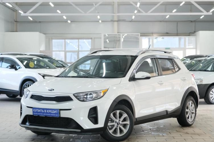 KIA Stonic 3 из 5