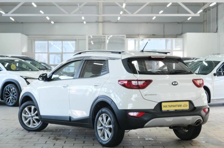 KIA Stonic 4 из 5