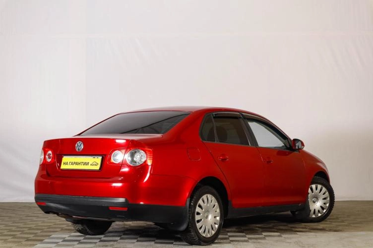 Volkswagen Jetta 4 из 5