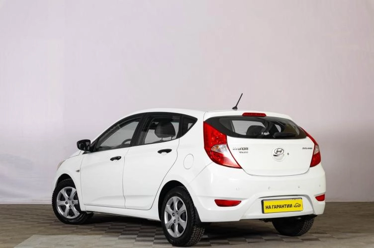 Hyundai Solaris 6 из 6