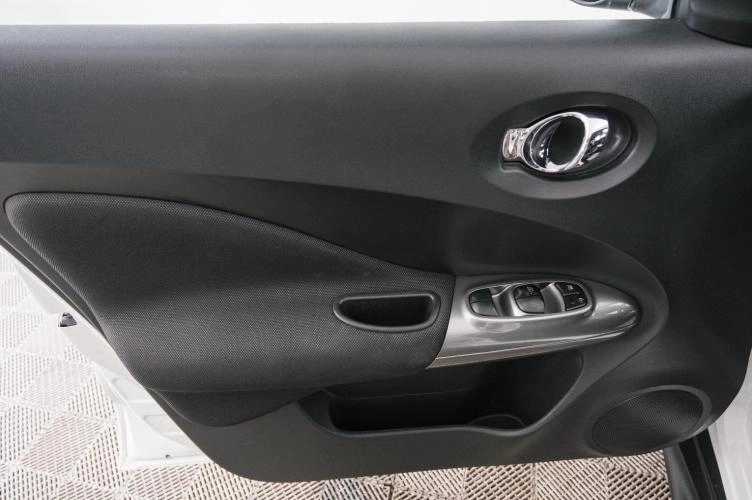 Nissan Juke 20 из 23