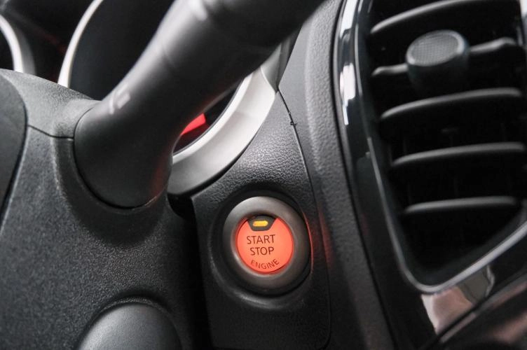 Nissan Juke 16 из 23