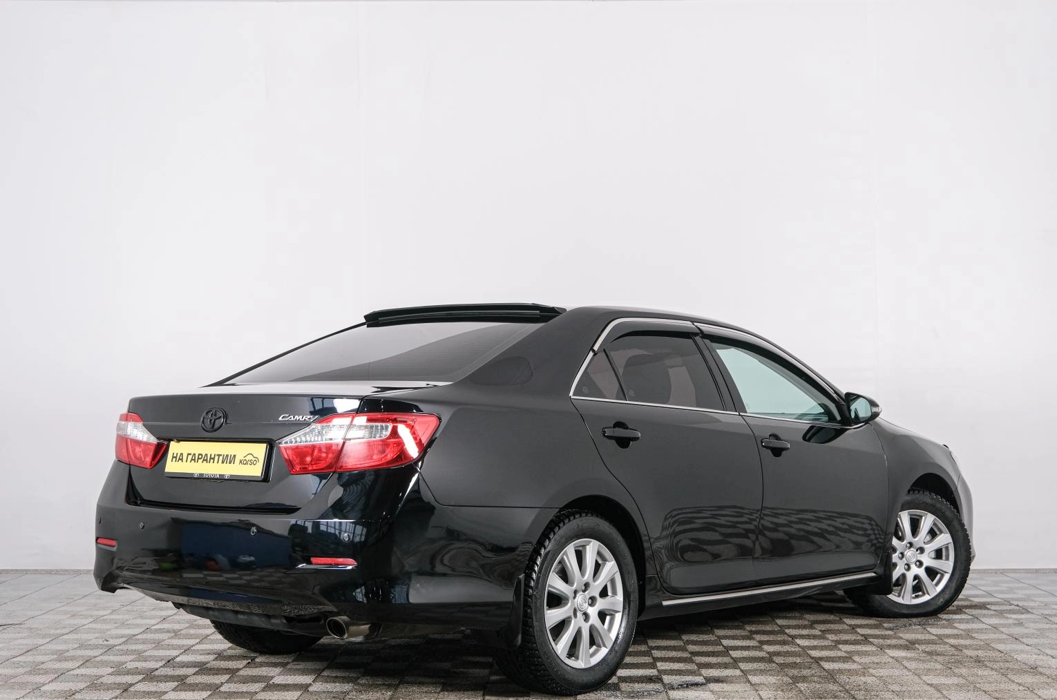 Toyota Camry 6 из 21