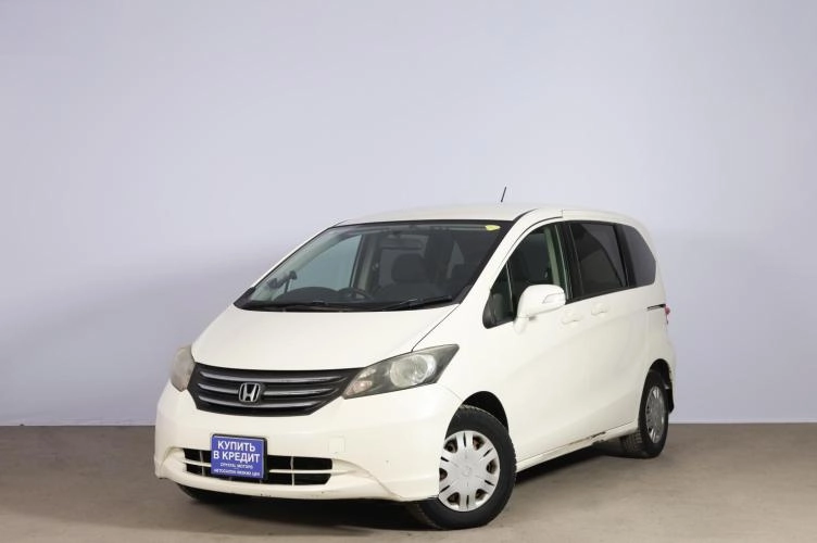 Honda Freed 3 из 6