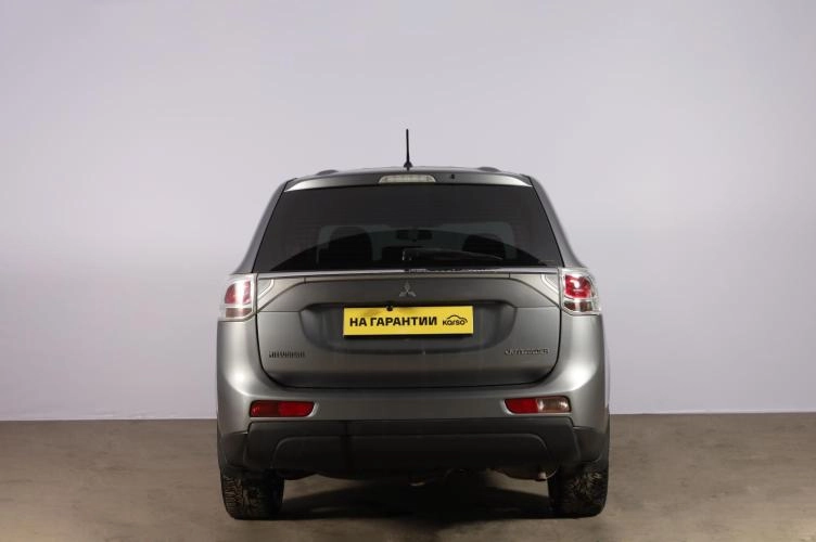 Mitsubishi Outlander 5 из 6