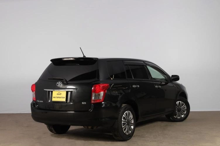 Toyota Corolla Fielder 6 из 6
