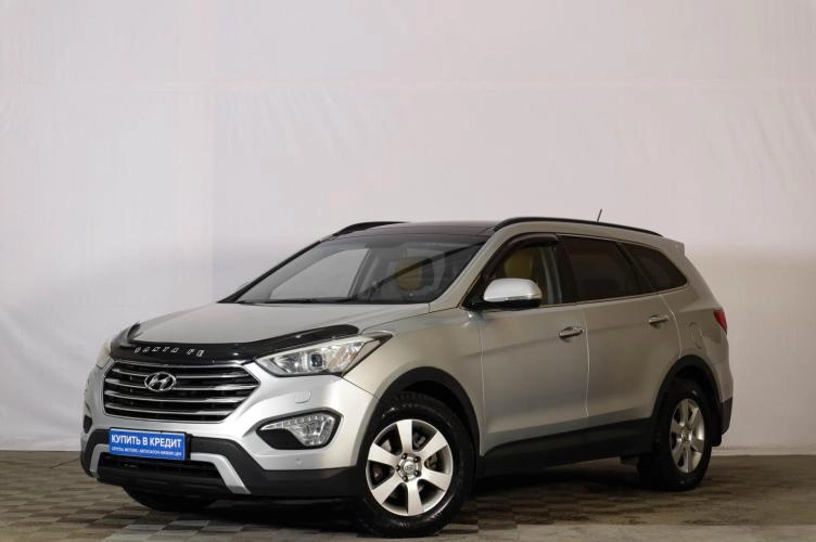 Hyundai Grand Santa Fe 3 из 5