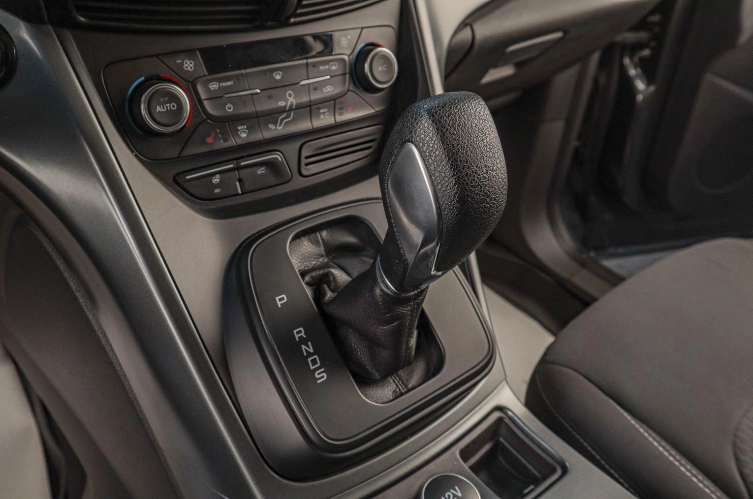 Ford Kuga 17 из 20