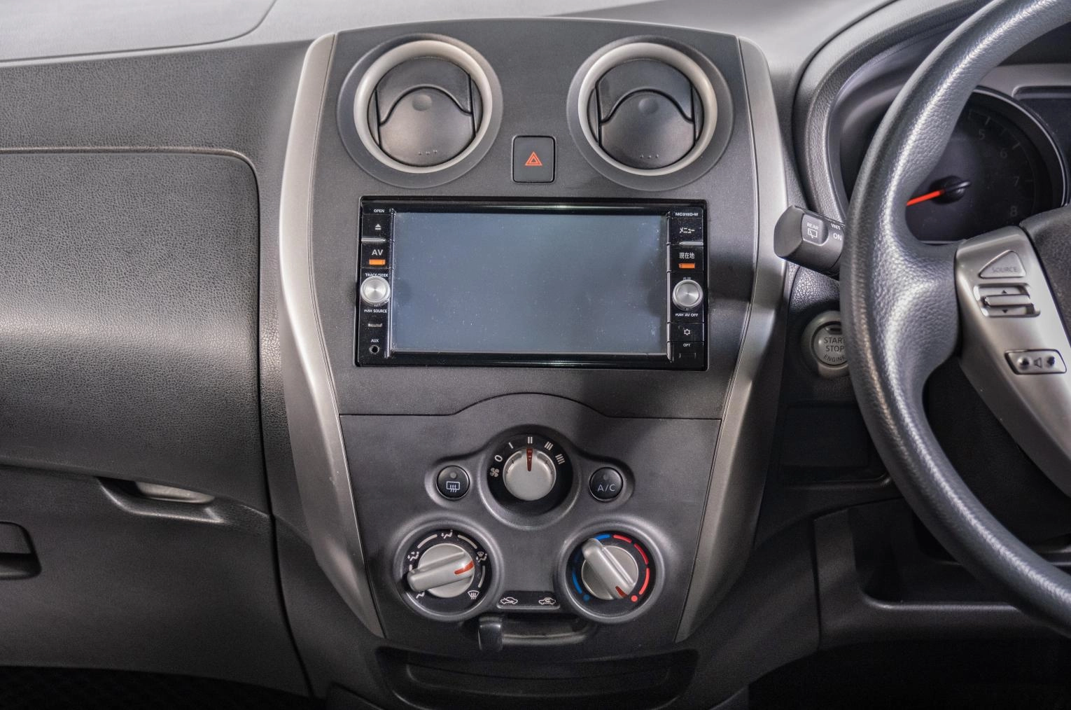 Nissan Note 13 из 15