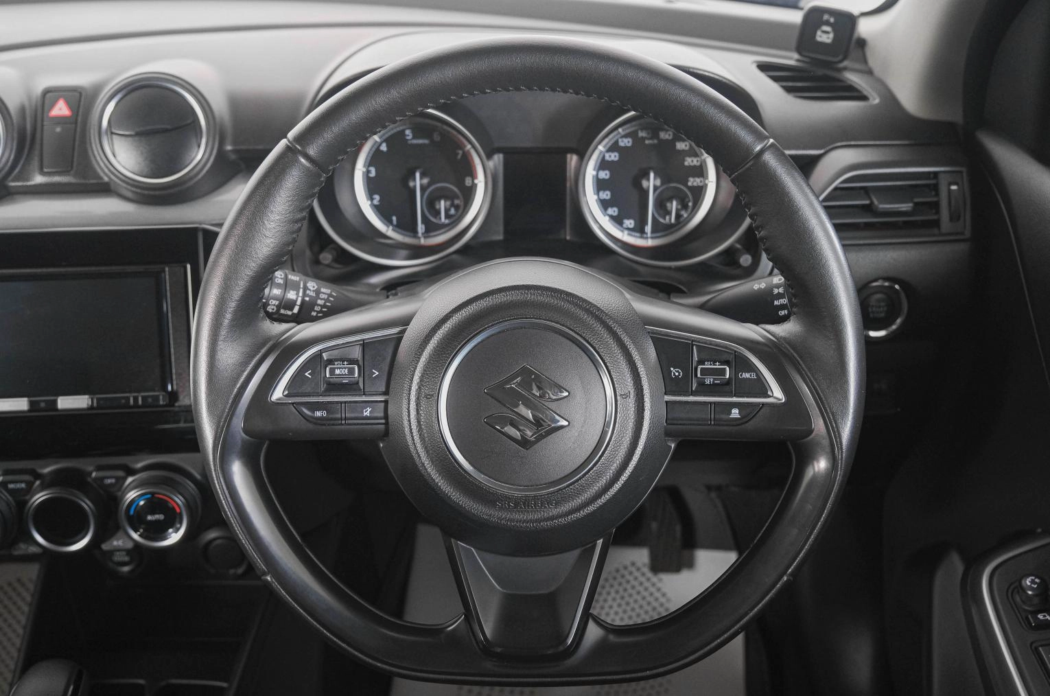 Suzuki Swift 15 из 22