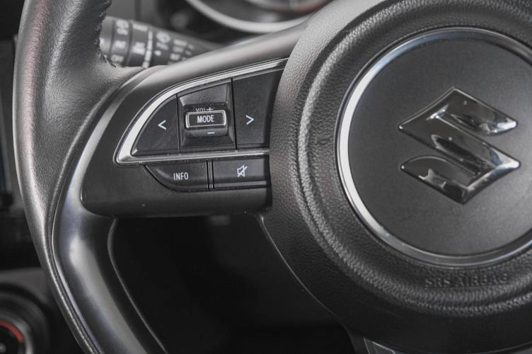 Suzuki Swift 17 из 22