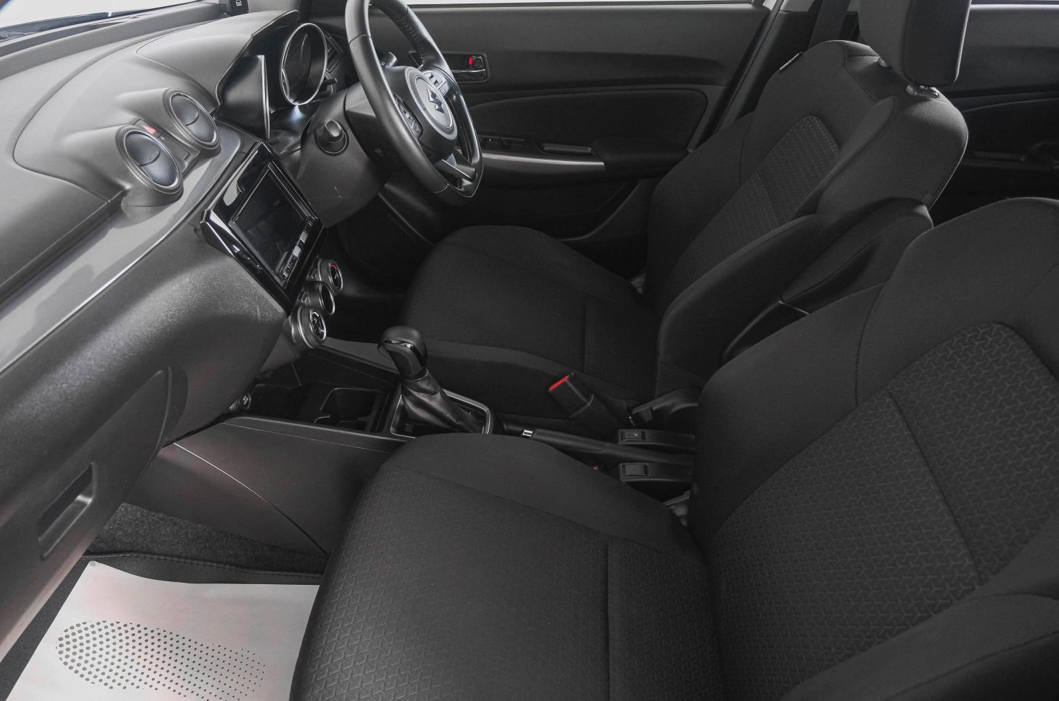 Suzuki Swift 8 из 22