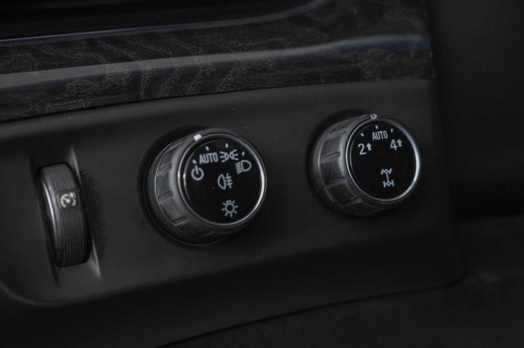 Cadillac Escalade 26 из 32