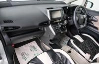 Toyota Wish 12 из 22