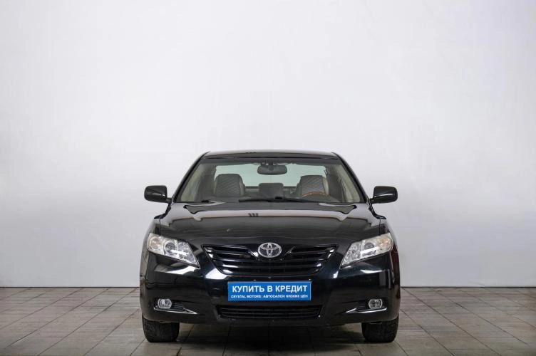 Toyota Camry 3 из 5