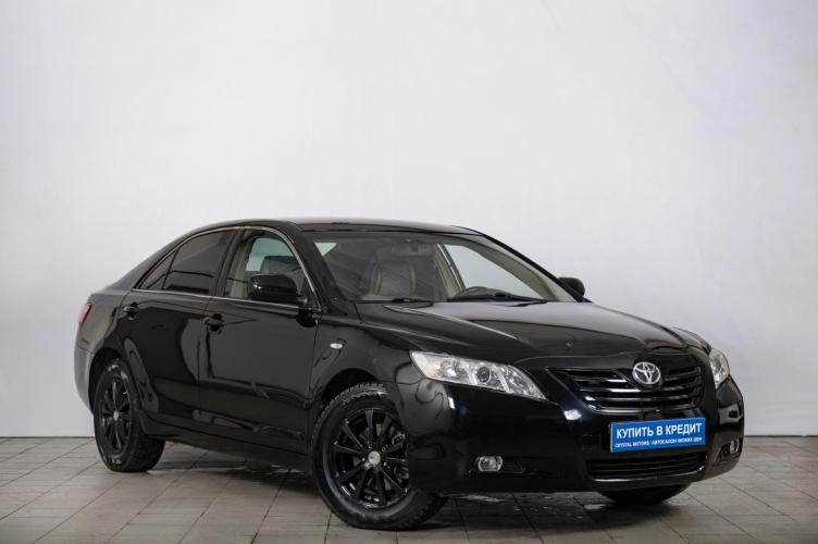 Toyota Camry 1 из 5