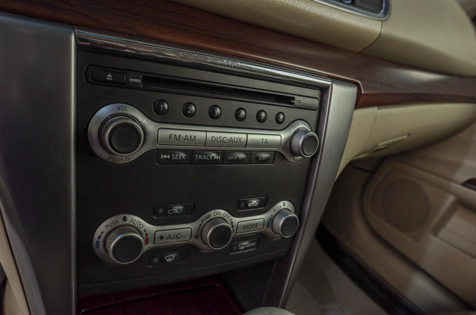 Nissan Teana 17 из 19