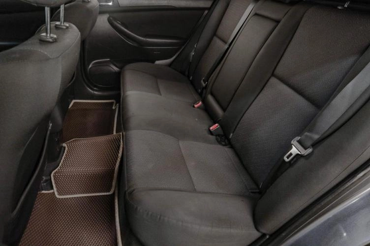 Toyota Avensis 18 из 18