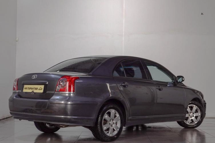 Toyota Avensis 4 из 5