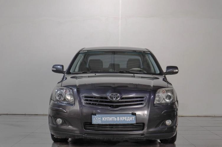 Toyota Avensis 2 из 5
