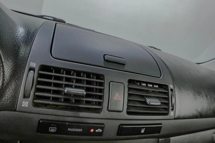 Toyota Avensis 14 из 18