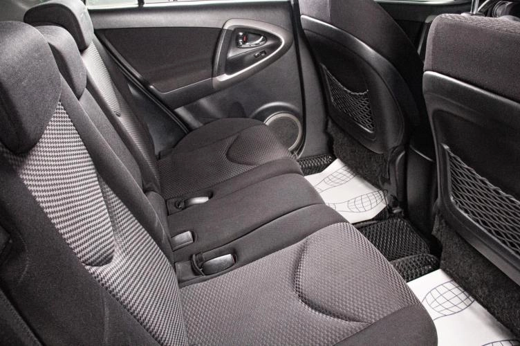 Toyota RAV4 16 из 16