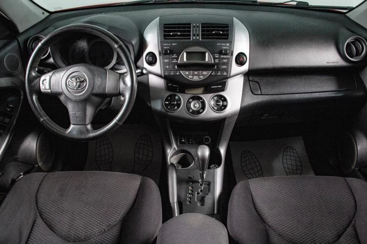 Toyota RAV4 12 из 16