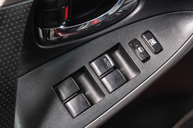 Toyota RAV4 7 из 16