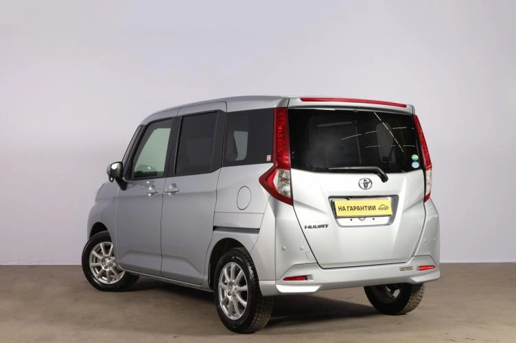 Toyota Roomy 6 из 6